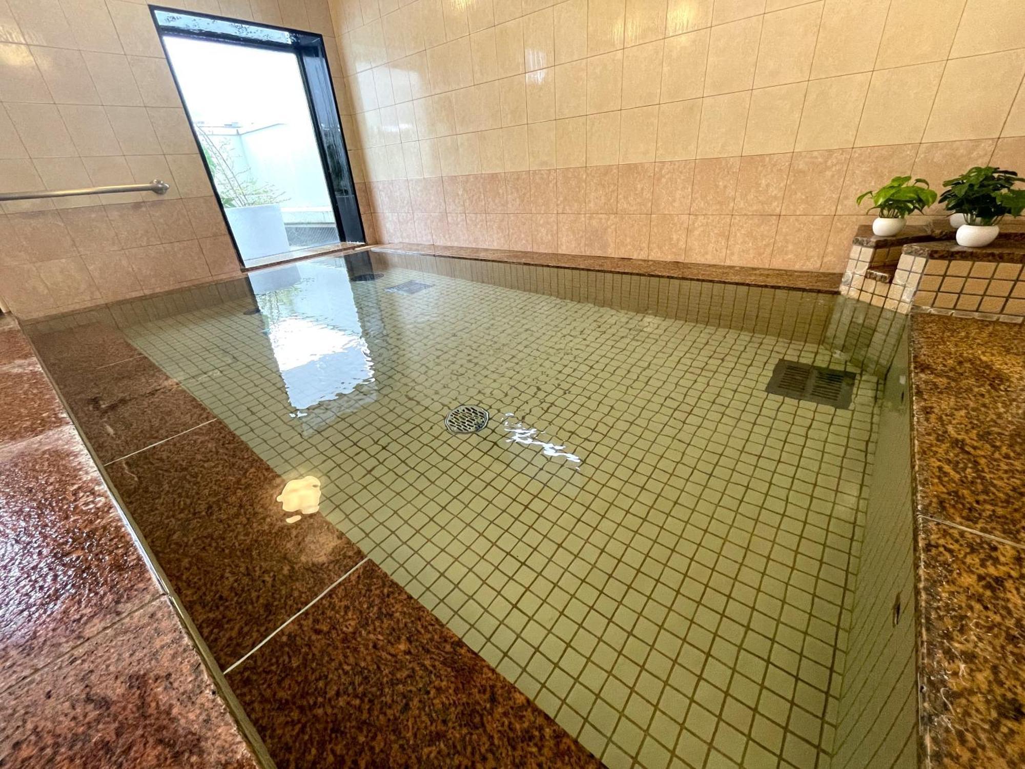 Hotel Route-Inn Niihama Екстер'єр фото